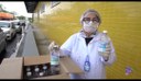 Engenheira Química Fátima Nascimento durante campanha de doação de àcool gel em PRF3.jpeg