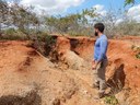 Processos erosivos acelerados na zona rural de Cabaceiras.JPG