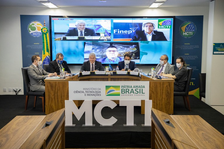 MCTI lançamento Centelha II.jpeg