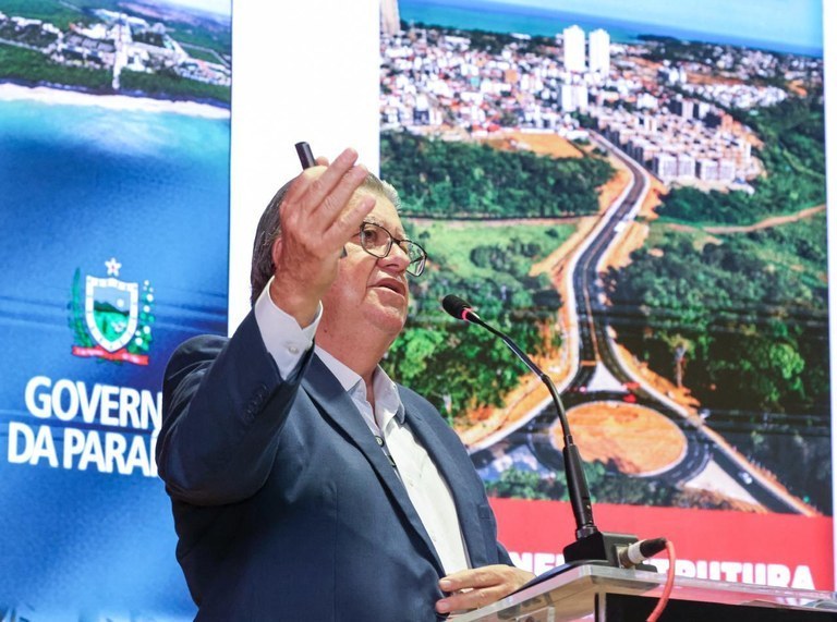 João Azevêdo apresenta as ações do Governo em 2025 e celebra resultados em áreas como saúde e segurança