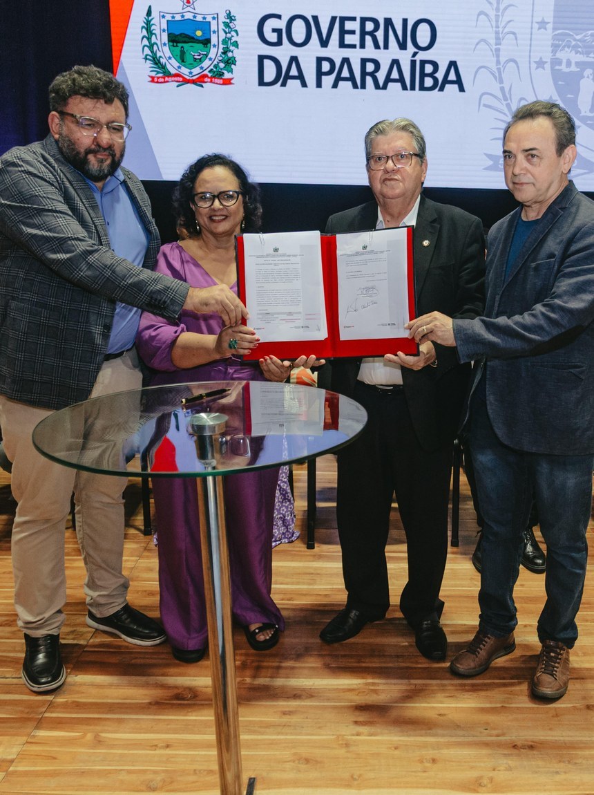 Governo da Paraíba lança edital de Apoio ao Protagonismo Científico de Mulheres e Meninas na Ciência